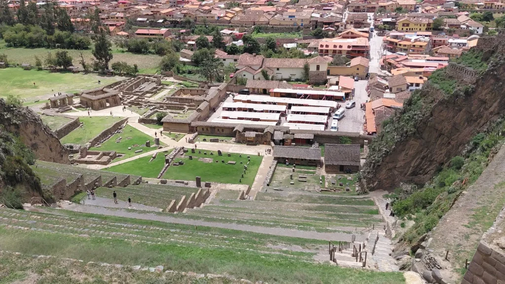 SACRED VALLEY TOUR BASED IN URUBAMABA OR OLLANTAYTAMBO